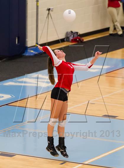 Thumbnail 3 in McLean @ Yorktown photogallery.