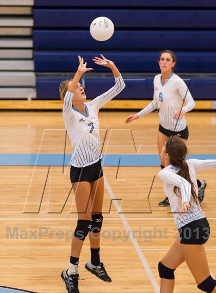 Thumbnail 1 in McLean @ Yorktown photogallery.