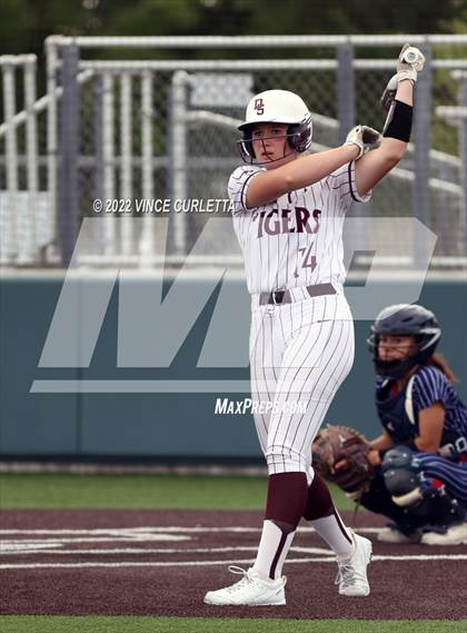 Thumbnail 1 in East View @ Dripping Springs (UIL 5A Bi-District Playoff) photogallery.