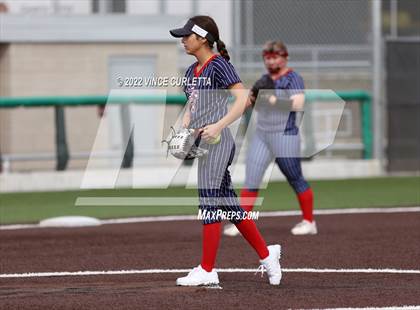 Thumbnail 3 in East View @ Dripping Springs (UIL 5A Bi-District Playoff) photogallery.