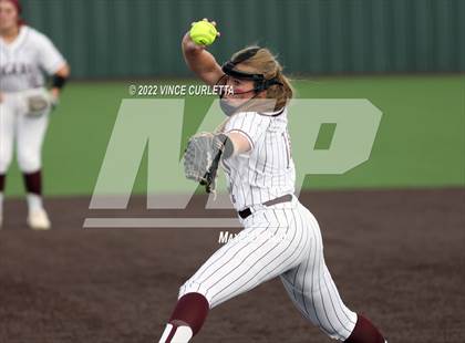 Thumbnail 2 in East View @ Dripping Springs (UIL 5A Bi-District Playoff) photogallery.