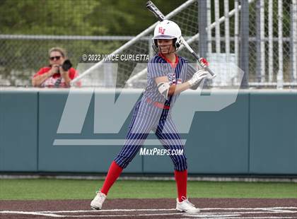 Thumbnail 3 in East View @ Dripping Springs (UIL 5A Bi-District Playoff) photogallery.