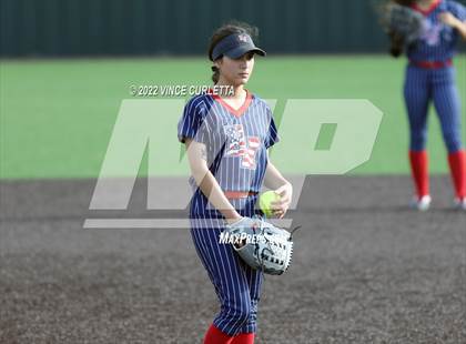 Thumbnail 3 in East View @ Dripping Springs (UIL 5A Bi-District Playoff) photogallery.