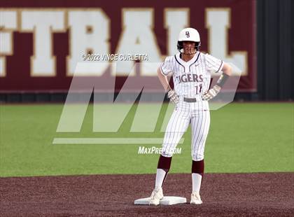 Thumbnail 1 in East View @ Dripping Springs (UIL 5A Bi-District Playoff) photogallery.