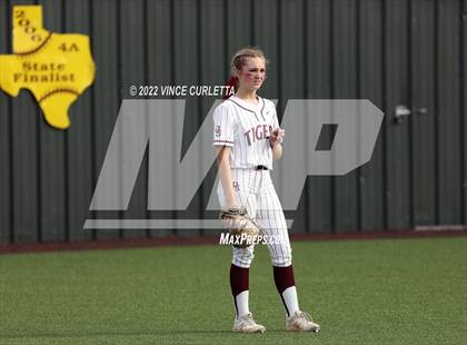 Thumbnail 3 in East View @ Dripping Springs (UIL 5A Bi-District Playoff) photogallery.