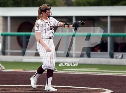 Thumbnail 1 in East View @ Dripping Springs (UIL 5A Bi-District Playoff) photogallery.
