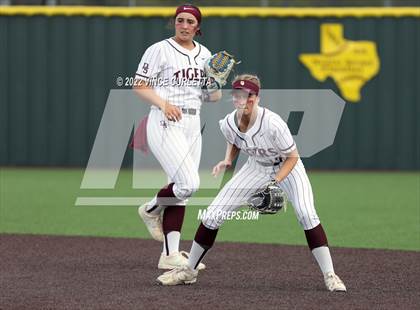 Thumbnail 1 in East View @ Dripping Springs (UIL 5A Bi-District Playoff) photogallery.