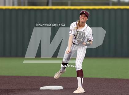 Thumbnail 2 in East View @ Dripping Springs (UIL 5A Bi-District Playoff) photogallery.