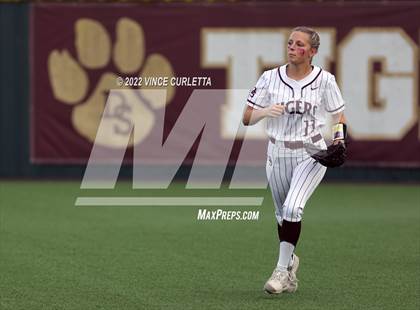 Thumbnail 3 in East View @ Dripping Springs (UIL 5A Bi-District Playoff) photogallery.