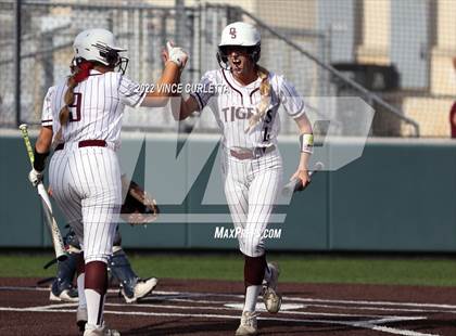 Thumbnail 3 in East View @ Dripping Springs (UIL 5A Bi-District Playoff) photogallery.
