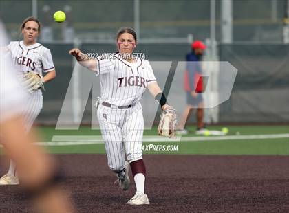 Thumbnail 1 in East View @ Dripping Springs (UIL 5A Bi-District Playoff) photogallery.
