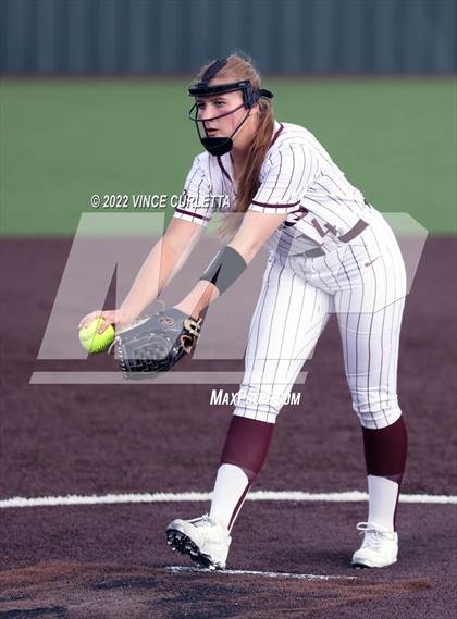 Thumbnail 2 in East View @ Dripping Springs (UIL 5A Bi-District Playoff) photogallery.