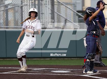 Thumbnail 3 in East View @ Dripping Springs (UIL 5A Bi-District Playoff) photogallery.