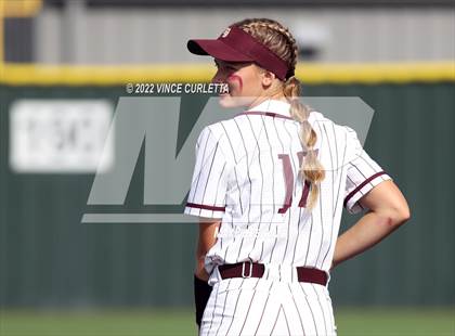 Thumbnail 2 in East View @ Dripping Springs (UIL 5A Bi-District Playoff) photogallery.
