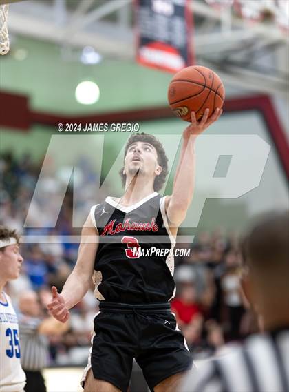 Thumbnail 3 in Ellwood City vs. Mohawk Area (PIAA 3A Round 2) photogallery.