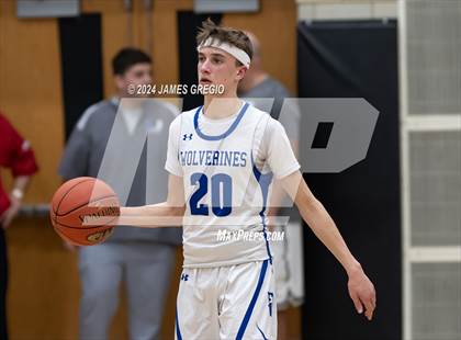 Thumbnail 3 in Ellwood City vs. Mohawk Area (PIAA 3A Round 2) photogallery.