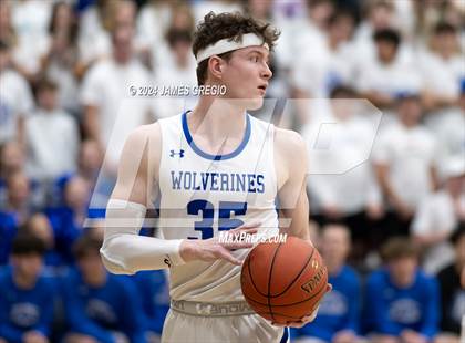 Thumbnail 3 in Ellwood City vs. Mohawk Area (PIAA 3A Round 2) photogallery.