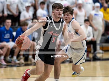 Thumbnail 3 in Ellwood City vs. Mohawk Area (PIAA 3A Round 2) photogallery.