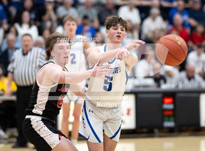 Thumbnail 1 in Ellwood City vs. Mohawk Area (PIAA 3A Round 2) photogallery.