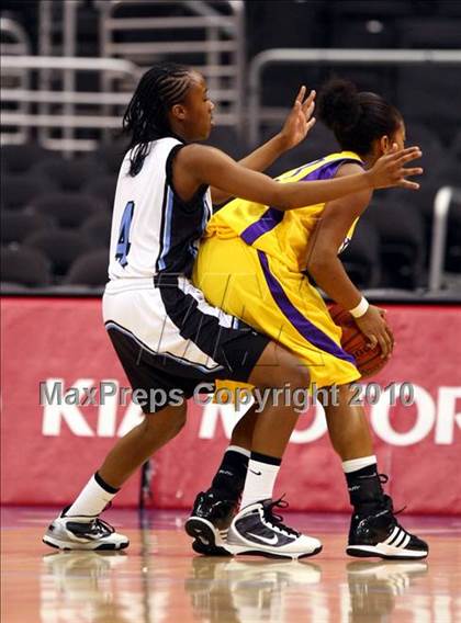 Thumbnail 1 in Lynwood @ Carson (Staples Center Tournament) photogallery.