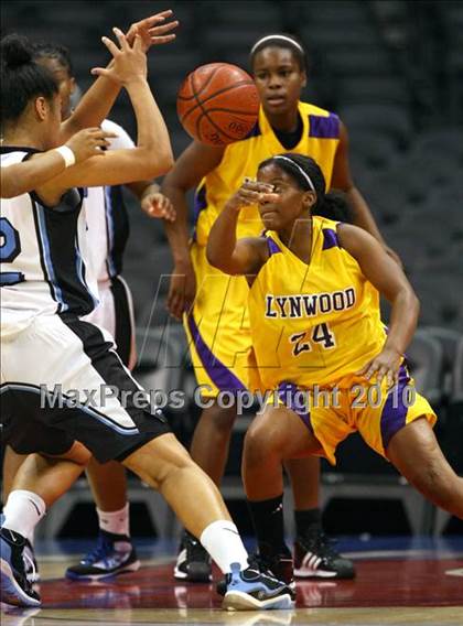 Thumbnail 1 in Lynwood @ Carson (Staples Center Tournament) photogallery.