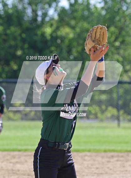 Thumbnail 3 in Fitch vs Griswold (ECC First Round) photogallery.