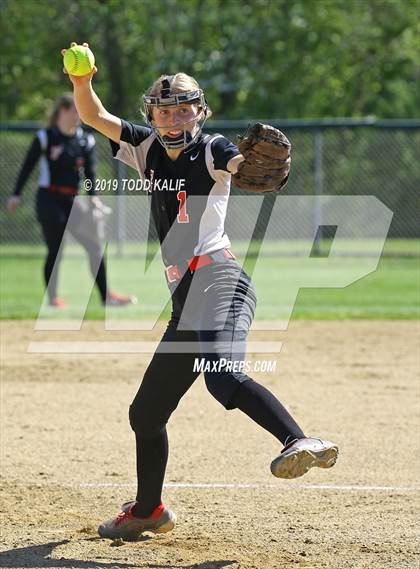 Thumbnail 2 in Fitch vs Griswold (ECC First Round) photogallery.