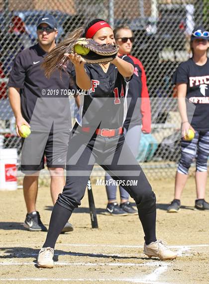 Thumbnail 3 in Fitch vs Griswold (ECC First Round) photogallery.
