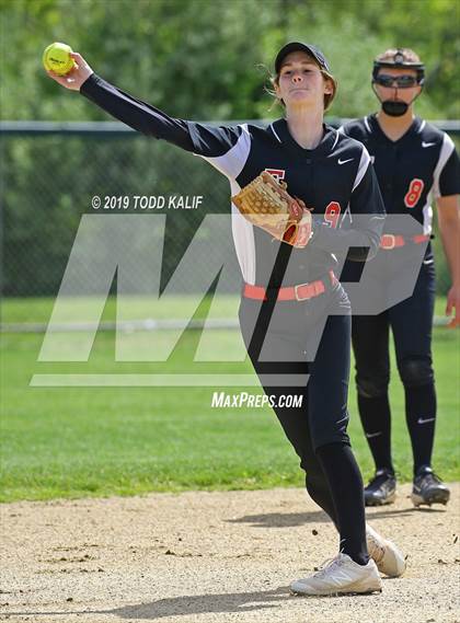Thumbnail 1 in Fitch vs Griswold (ECC First Round) photogallery.
