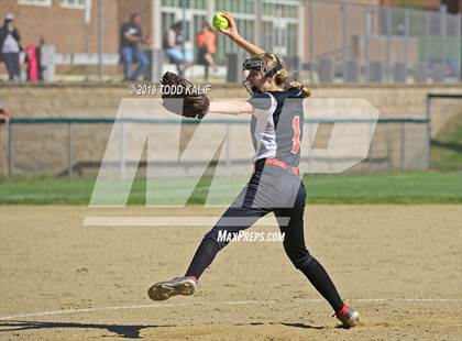 Thumbnail 2 in Fitch vs Griswold (ECC First Round) photogallery.