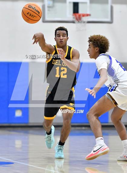 Thumbnail 1 in Del Oro vs. Davis (Les Curry Invitational) photogallery.