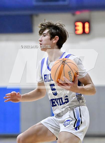 Thumbnail 3 in Del Oro vs. Davis (Les Curry Invitational) photogallery.