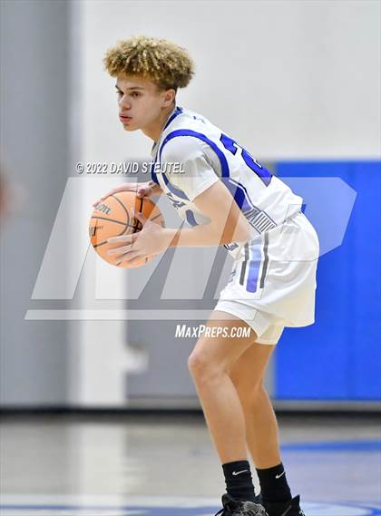 Thumbnail 1 in Del Oro vs. Davis (Les Curry Invitational) photogallery.