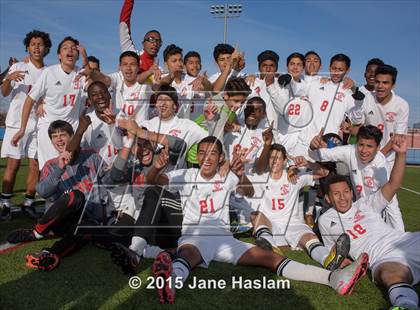 Thumbnail 1 in Pearl River vs. Amityville Memorial (NYSPHSAA Class A Final) photogallery.