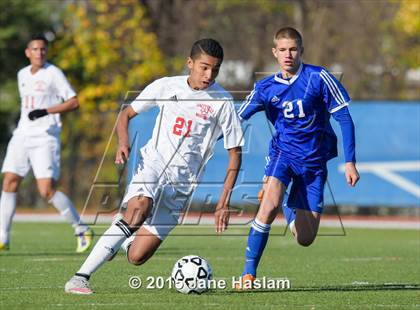 Thumbnail 3 in Pearl River vs. Amityville Memorial (NYSPHSAA Class A Final) photogallery.