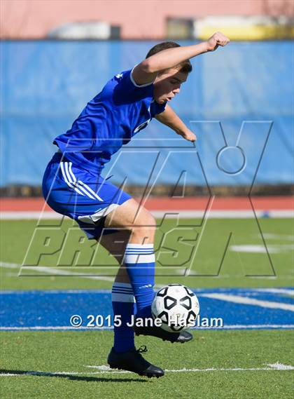 Thumbnail 1 in Pearl River vs. Amityville Memorial (NYSPHSAA Class A Final) photogallery.