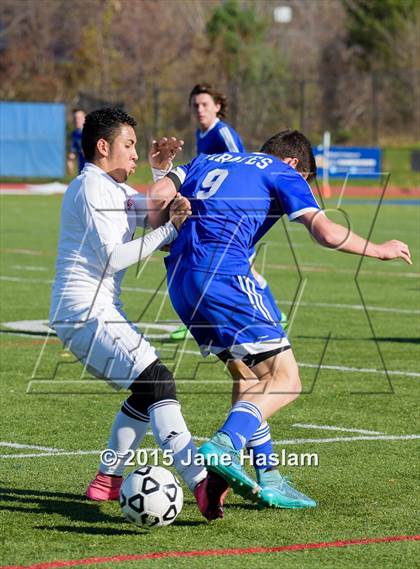 Thumbnail 1 in Pearl River vs. Amityville Memorial (NYSPHSAA Class A Final) photogallery.