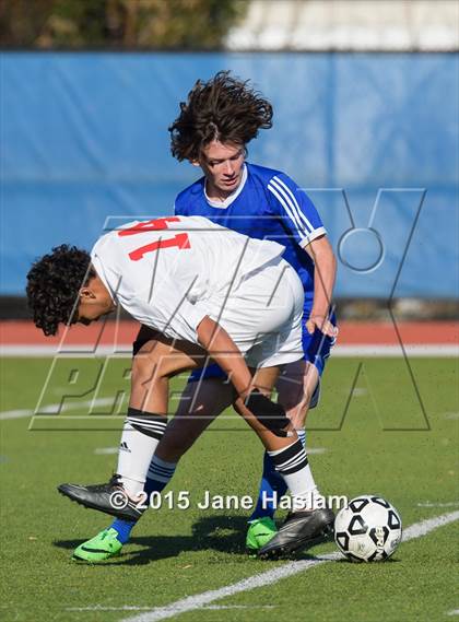 Thumbnail 1 in Pearl River vs. Amityville Memorial (NYSPHSAA Class A Final) photogallery.