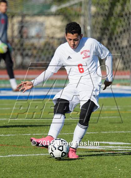 Thumbnail 2 in Pearl River vs. Amityville Memorial (NYSPHSAA Class A Final) photogallery.