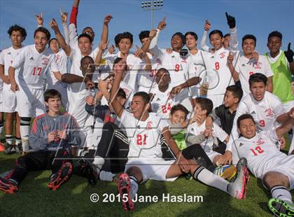 Thumbnail 2 in Pearl River vs. Amityville Memorial (NYSPHSAA Class A Final) photogallery.