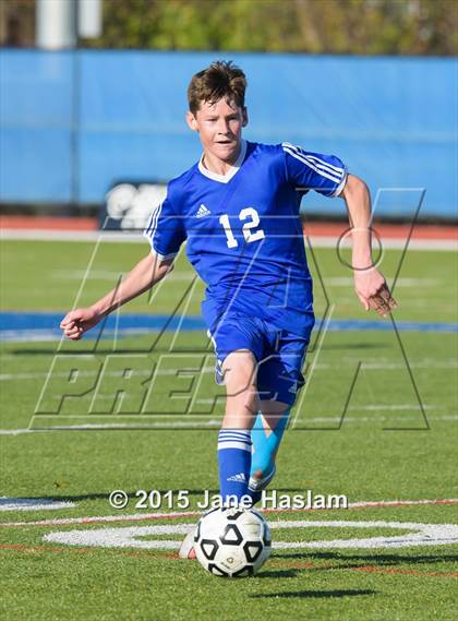 Thumbnail 2 in Pearl River vs. Amityville Memorial (NYSPHSAA Class A Final) photogallery.