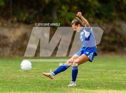 Thumbnail 3 in Reading Memorial @ Stoneham photogallery.
