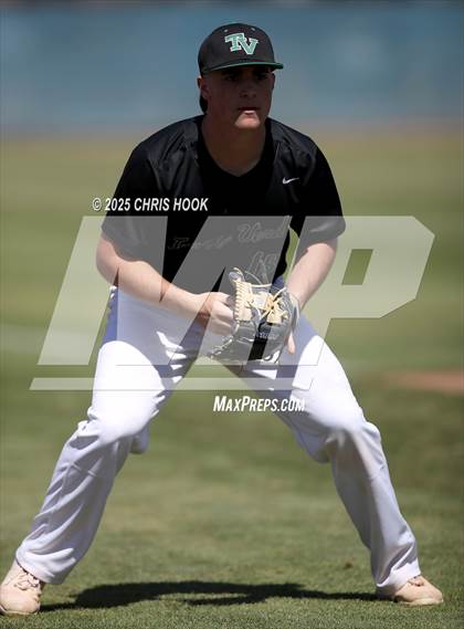 Thumbnail 1 in Tanque Verde vs. Sahuarita (Lancer Baseball Classic) photogallery.