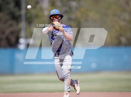 Thumbnail 3 in Tanque Verde vs. Sahuarita (Lancer Baseball Classic) photogallery.