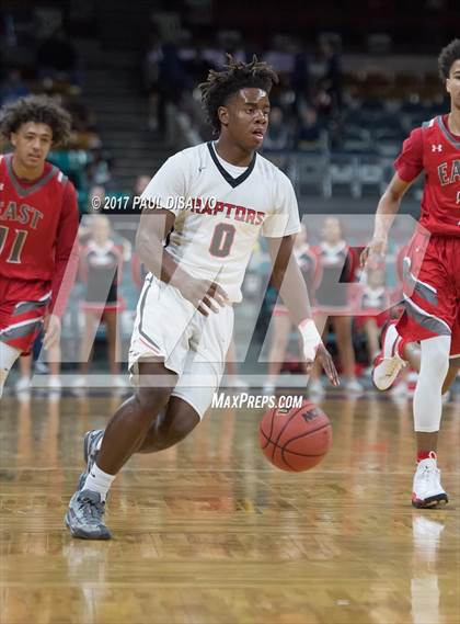 Thumbnail 2 in Eaglecrest vs. Denver East (CHSAA 5A Great 8) photogallery.