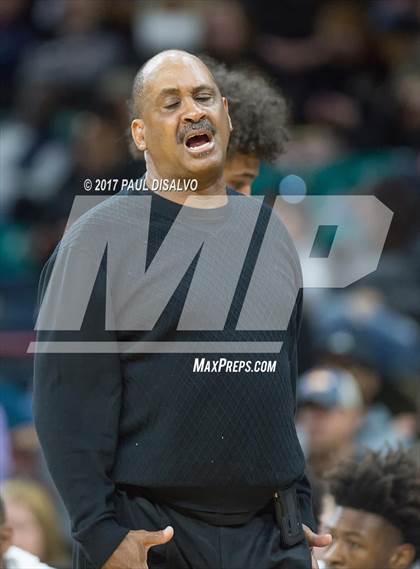 Thumbnail 2 in Eaglecrest vs. Denver East (CHSAA 5A Great 8) photogallery.