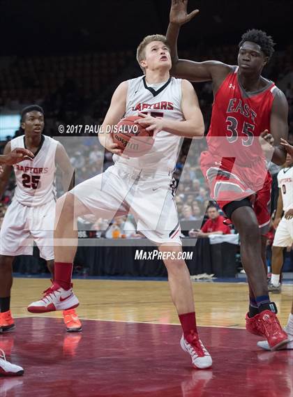 Thumbnail 2 in Eaglecrest vs. Denver East (CHSAA 5A Great 8) photogallery.