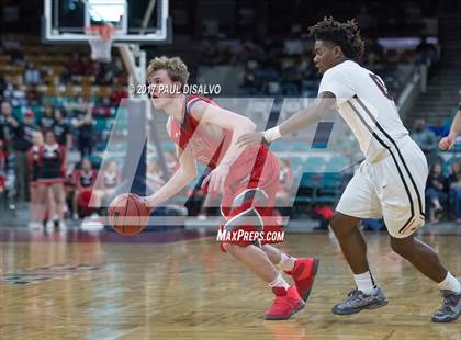 Thumbnail 1 in Eaglecrest vs. Denver East (CHSAA 5A Great 8) photogallery.