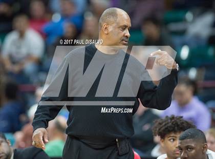 Thumbnail 1 in Eaglecrest vs. Denver East (CHSAA 5A Great 8) photogallery.