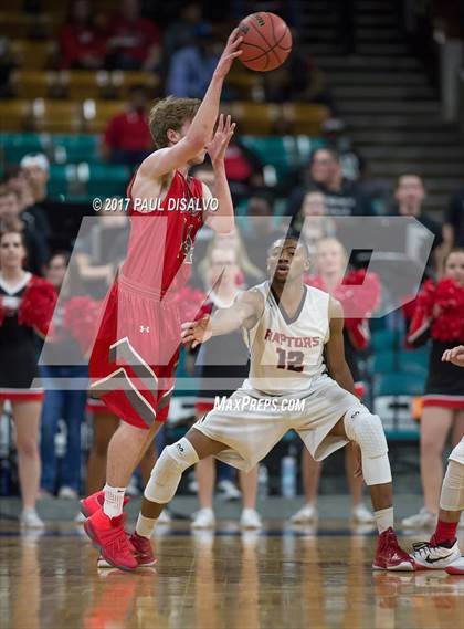 Thumbnail 2 in Eaglecrest vs. Denver East (CHSAA 5A Great 8) photogallery.